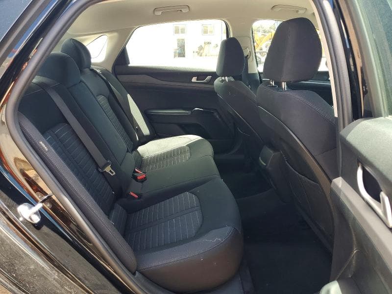 2025 KIA K5 LXS 10