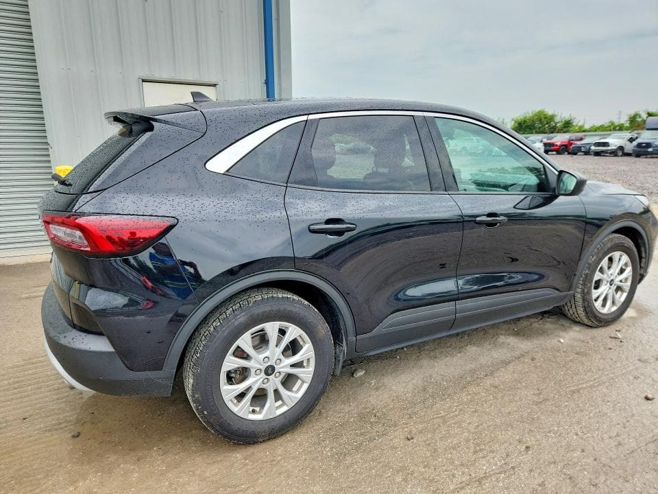 2023 FORD ESCAPE ACTIVE 3