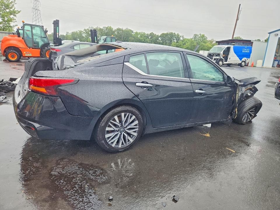 2025 NISSAN ALTIMA SV 3