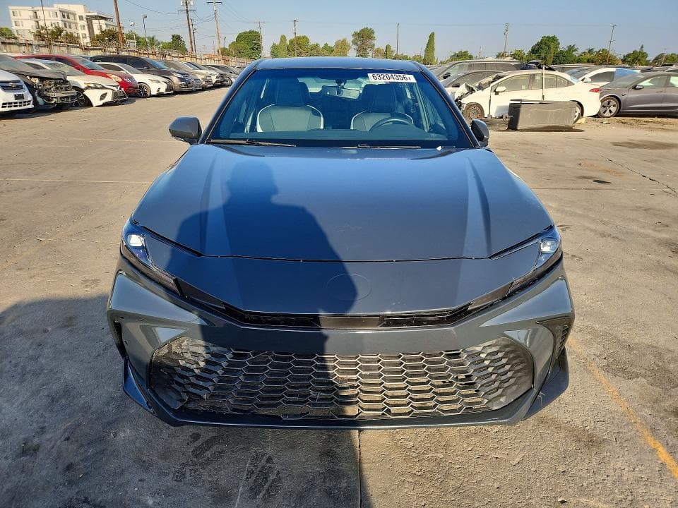 2025 TOYOTA CAMRY SE 5