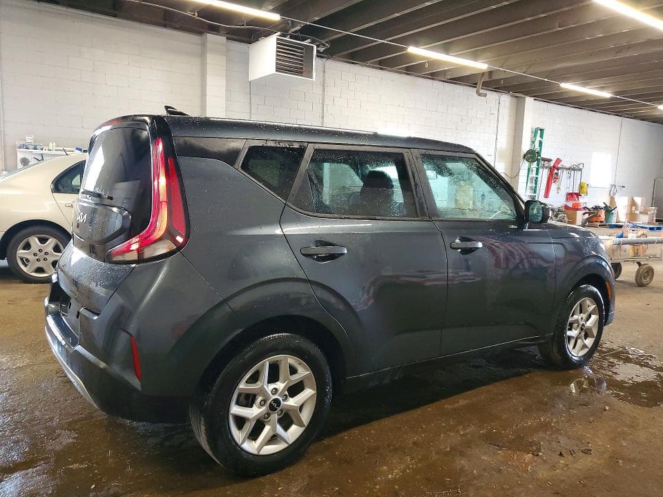 2025 KIA SOUL LX 3