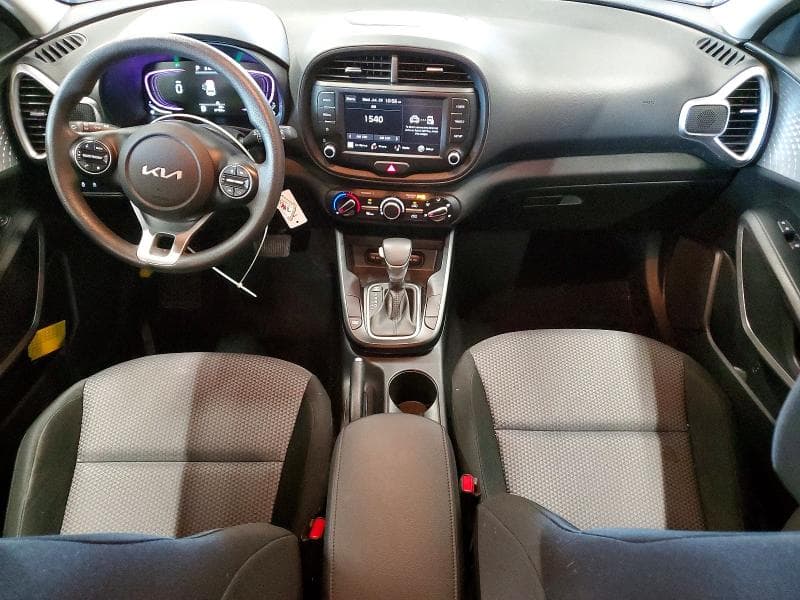 2025 KIA SOUL LX 8