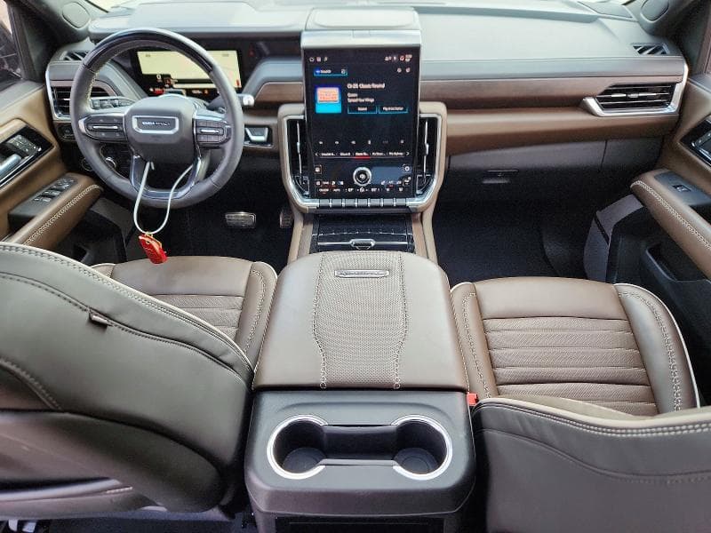 2025 GMC YUKON DENALI ULTIMATE 8
