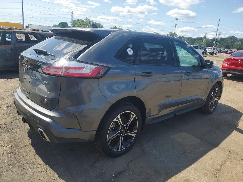 2022 FORD EDGE ST 3