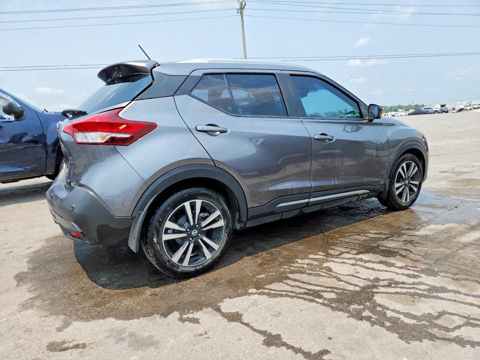 2020 NISSAN KICKS SR 3