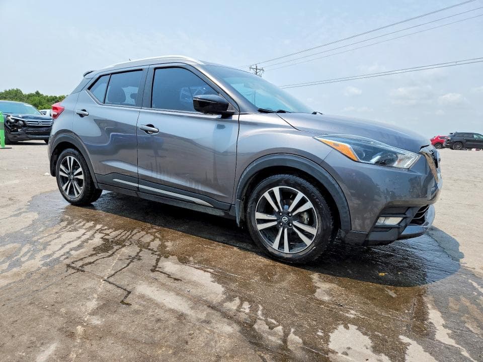2020 NISSAN KICKS SR 4