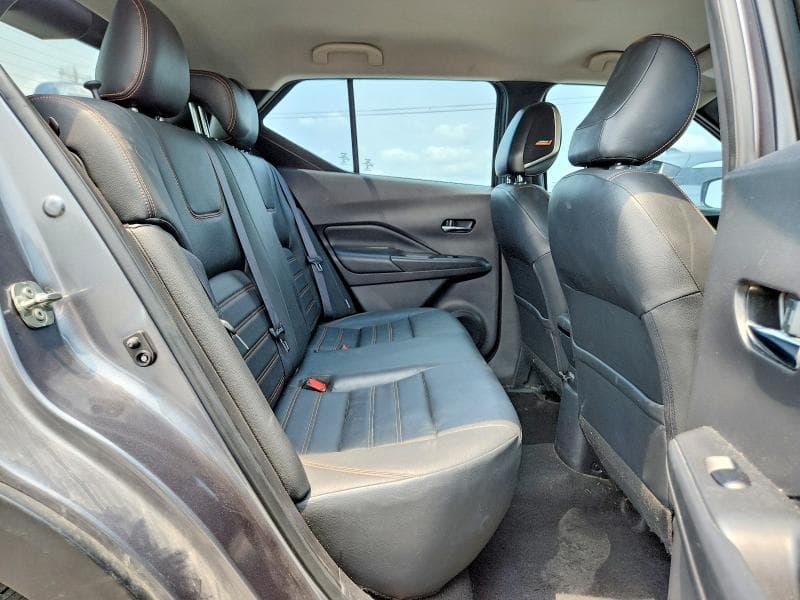 2020 NISSAN KICKS SR 10