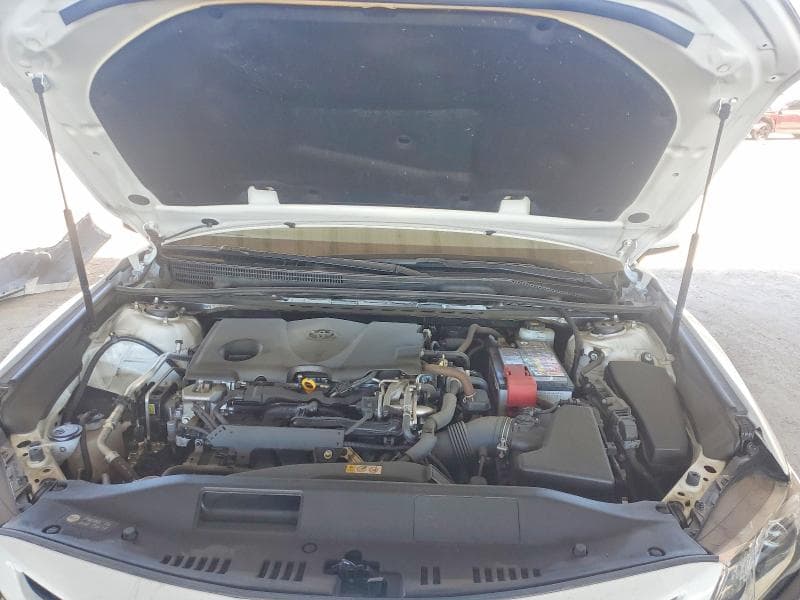 2019 TOYOTA CAMRY SE 11