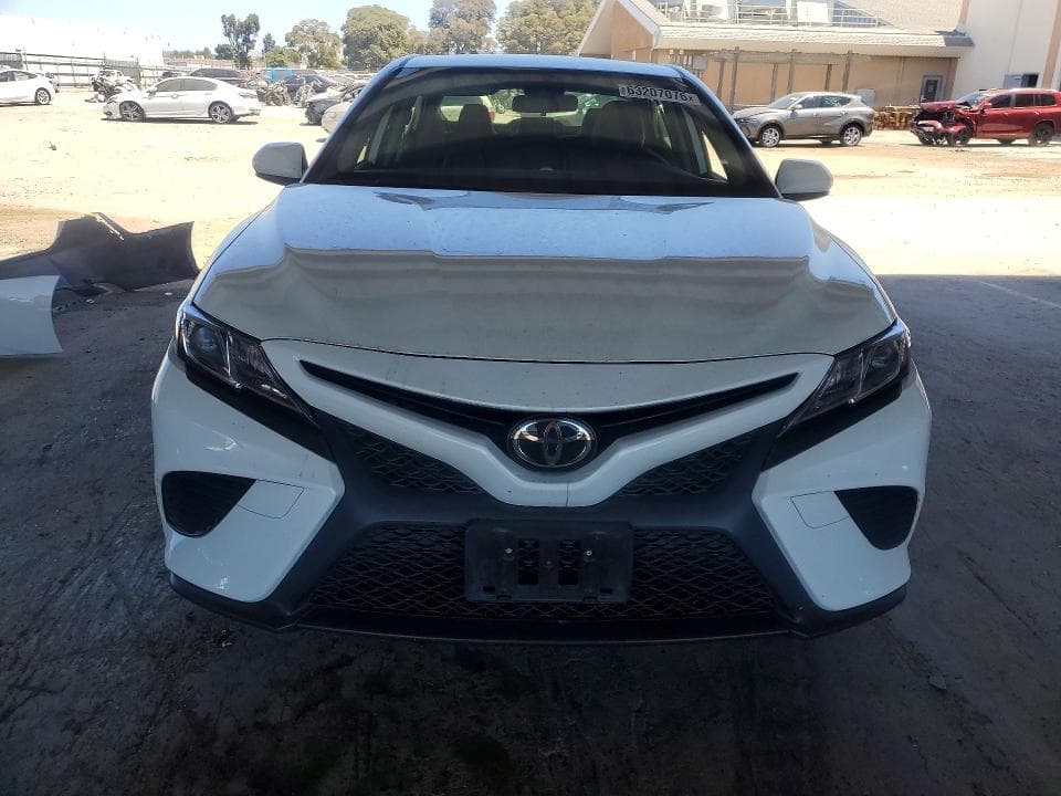 2019 TOYOTA CAMRY SE 5