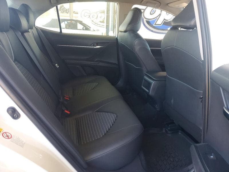 2019 TOYOTA CAMRY SE 10