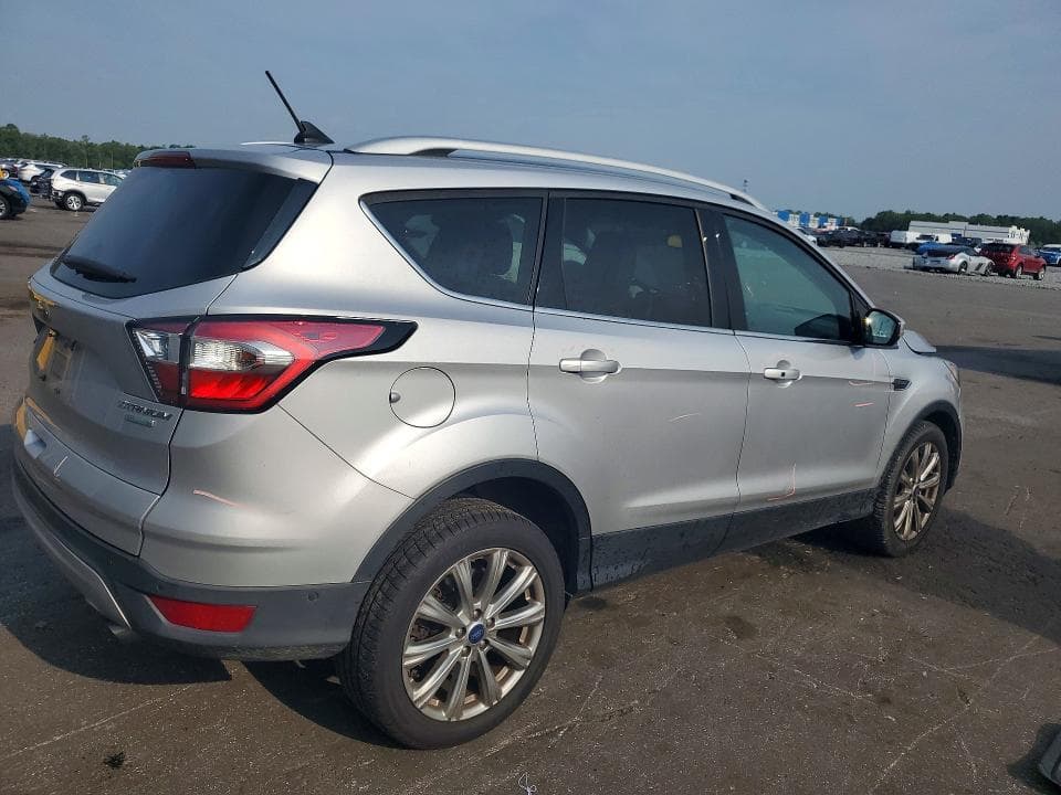 2018 FORD ESCAPE TITANIUM 3