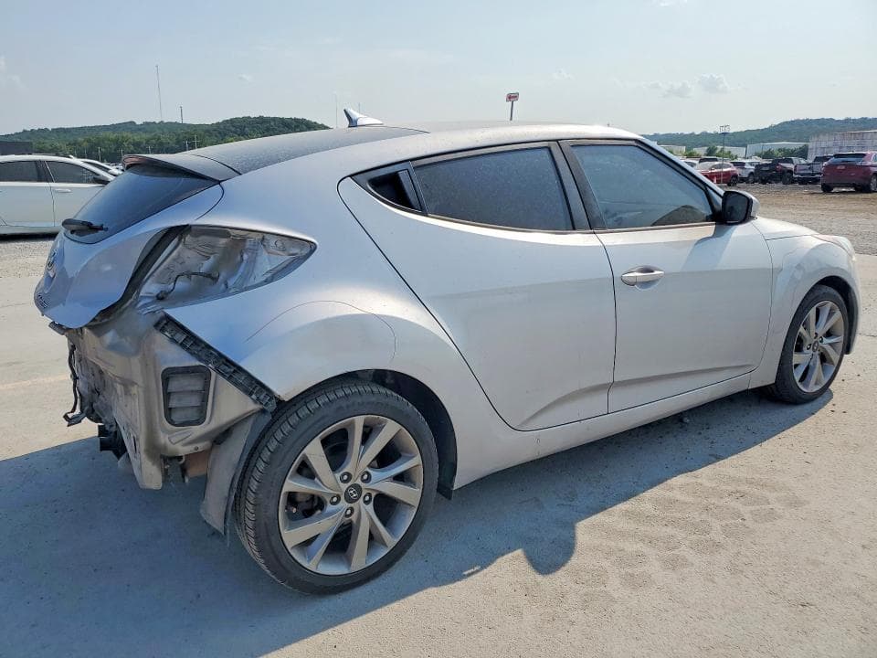 2017 HYUNDAI VELOSTER BASE 3