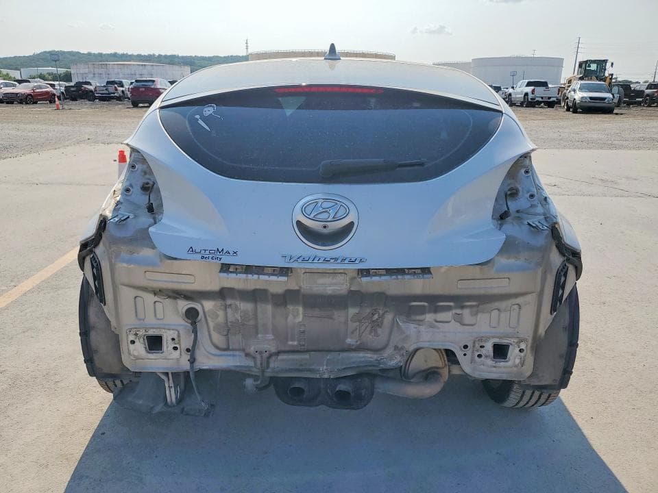 2017 HYUNDAI VELOSTER BASE 6