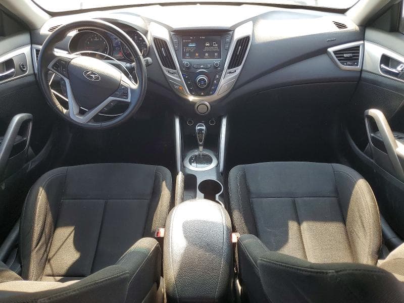 2017 HYUNDAI VELOSTER BASE 8