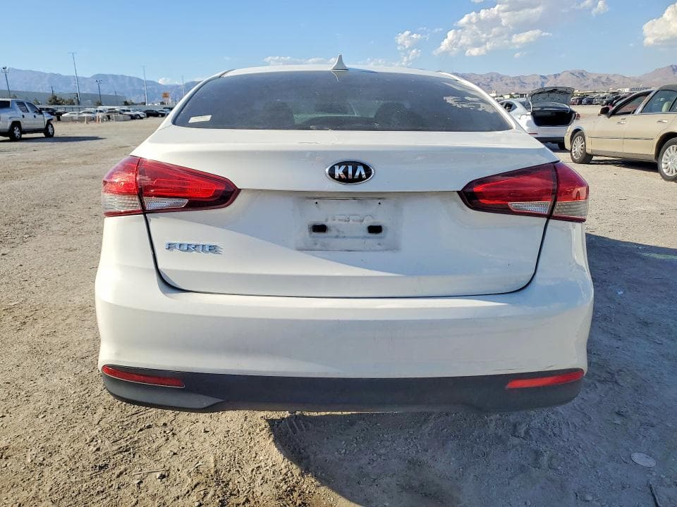 2017 KIA FORTE LX 6
