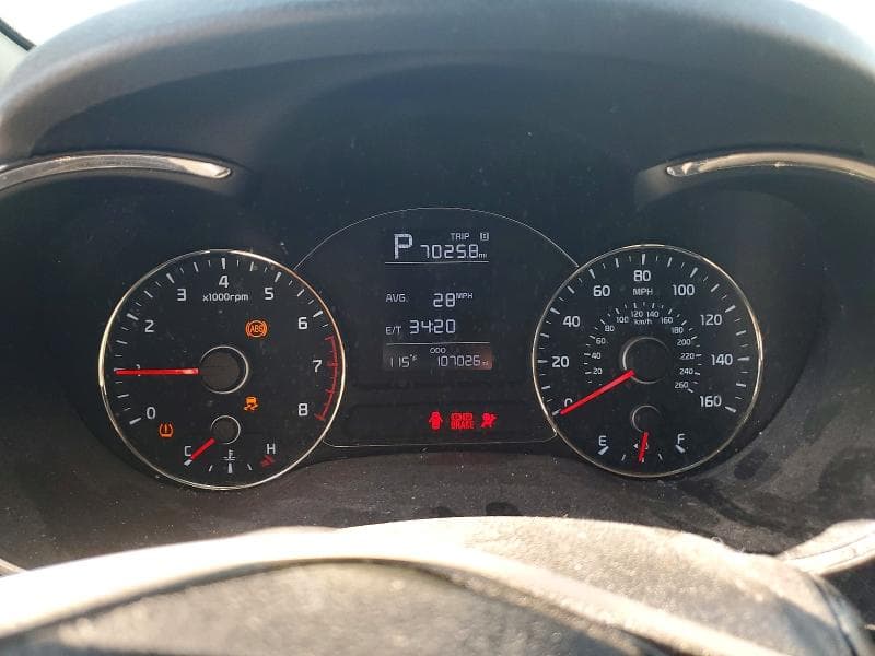 2017 KIA FORTE LX 9