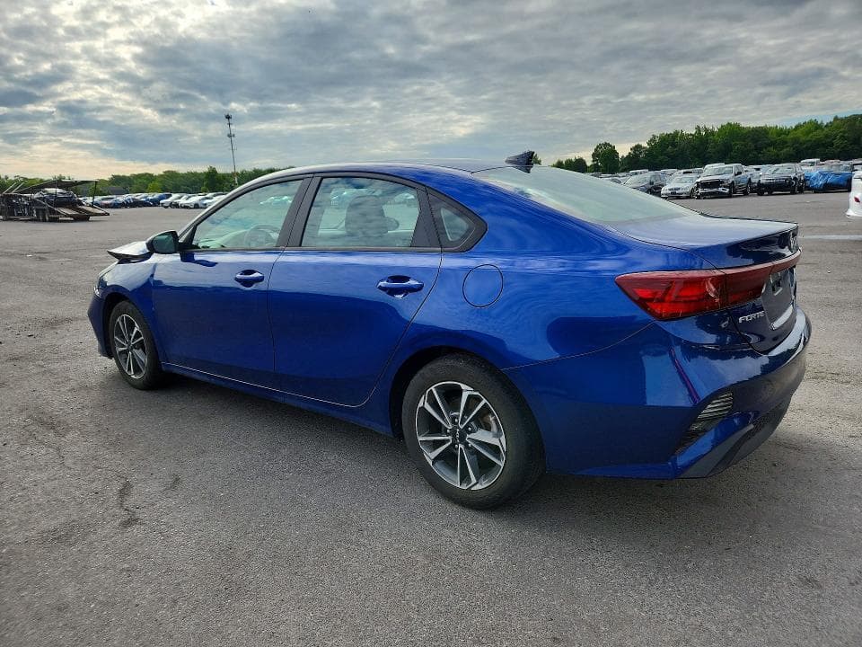 2023 KIA FORTE LXS 2