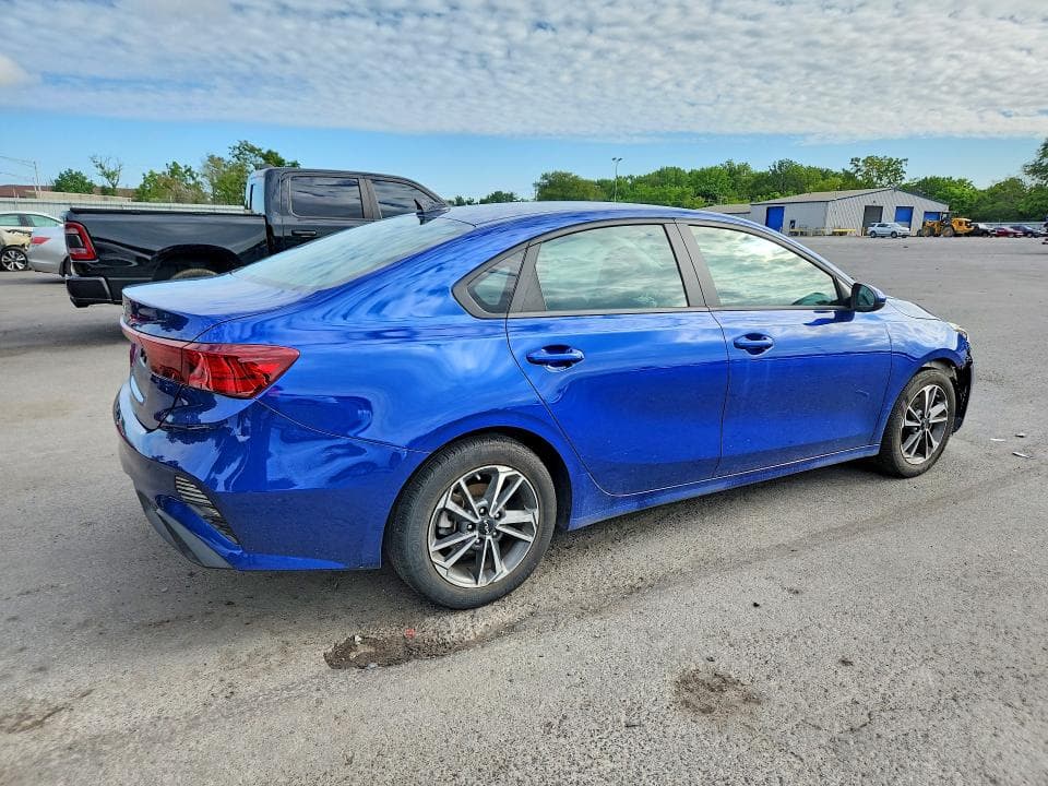 2023 KIA FORTE LXS 3