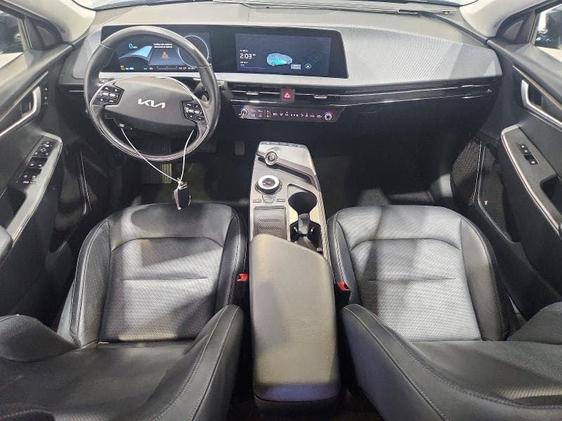 2023 KIA EV6 WIND 8