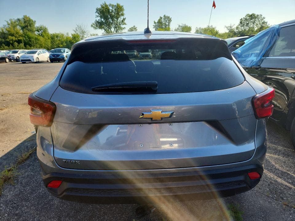 2025 CHEVROLET TRAX LS 6
