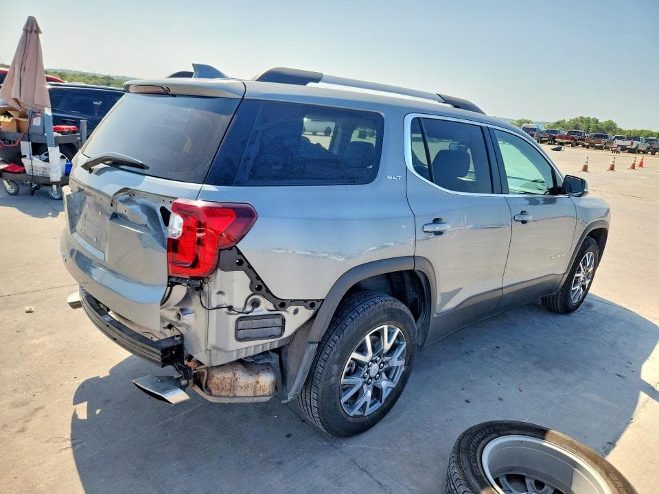 2023 GMC ACADIA SLT 3