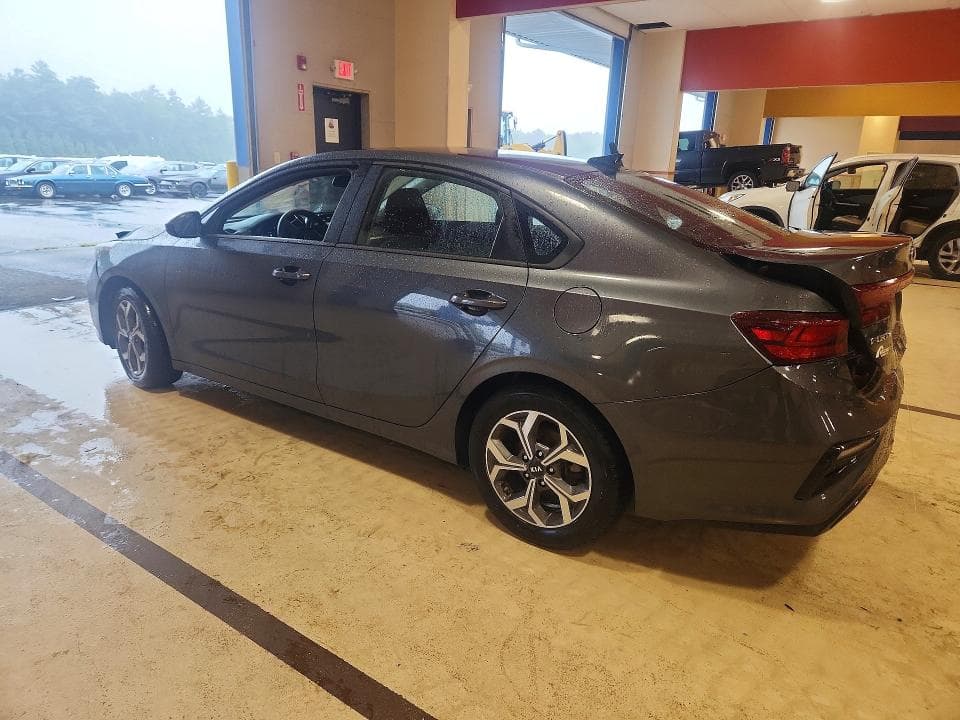 2021 KIA FORTE LXS 2