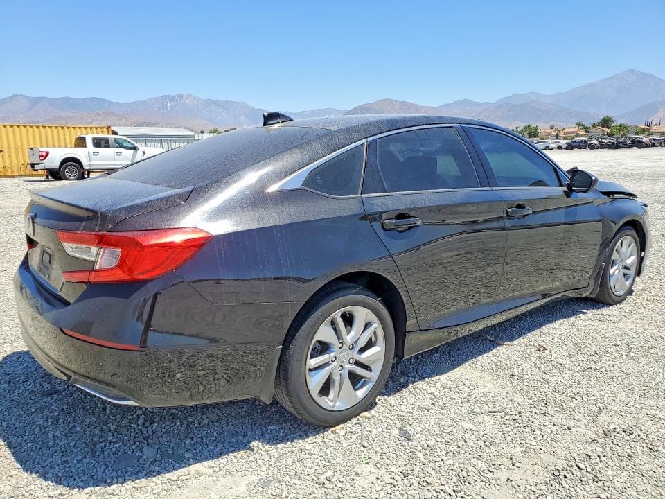 2018 HONDA ACCORD LX 3