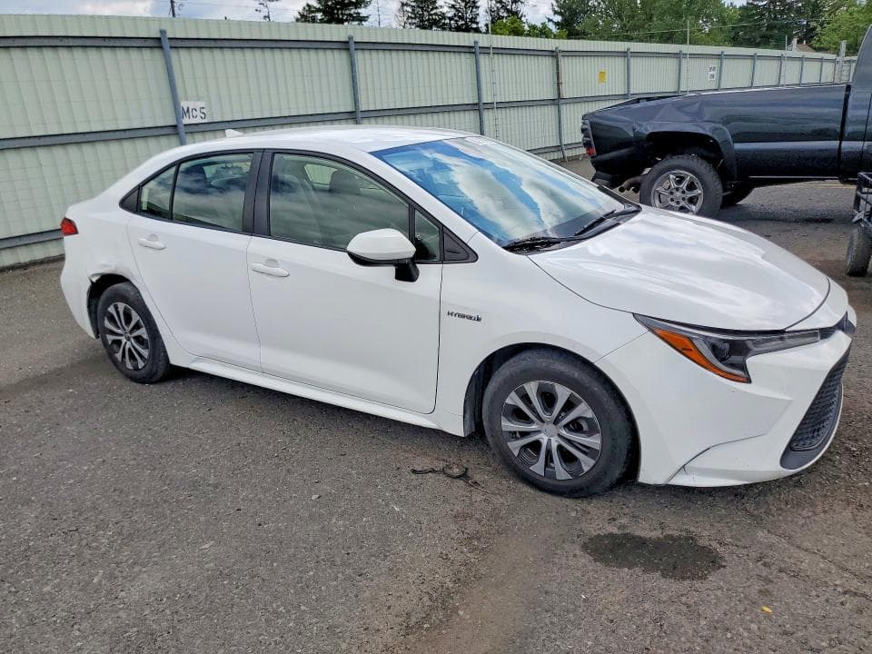 2021 TOYOTA COROLLA LE 4