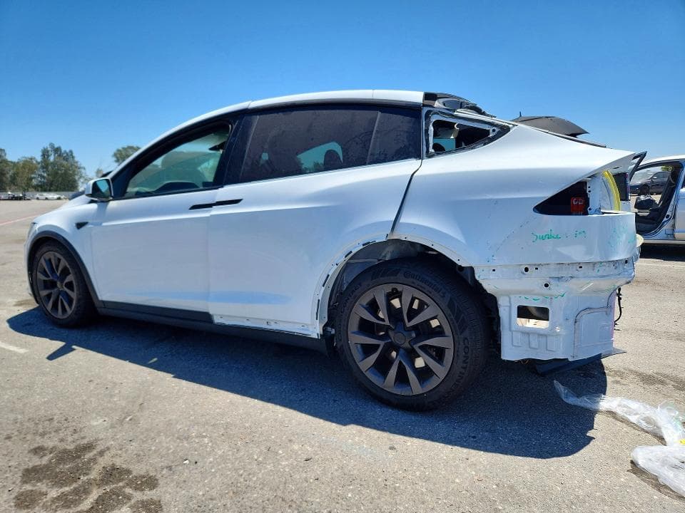 2022 TESLA MODEL X 2