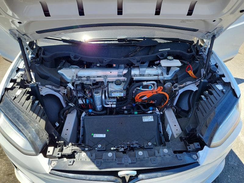2022 TESLA MODEL X 11
