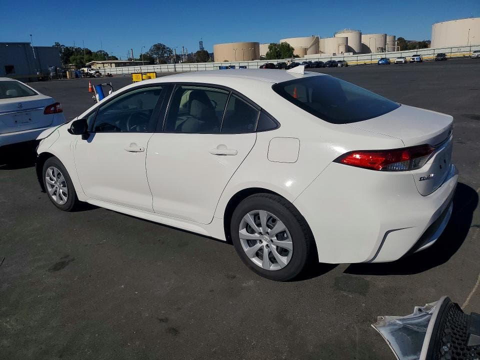 2022 TOYOTA COROLLA LE 2