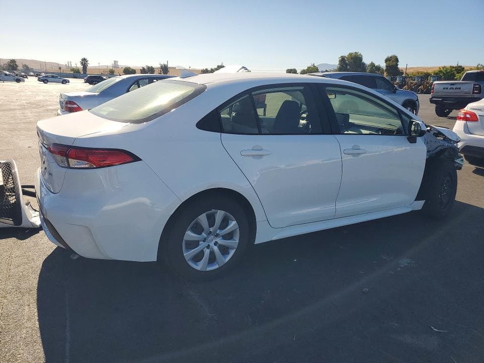 2022 TOYOTA COROLLA LE 3