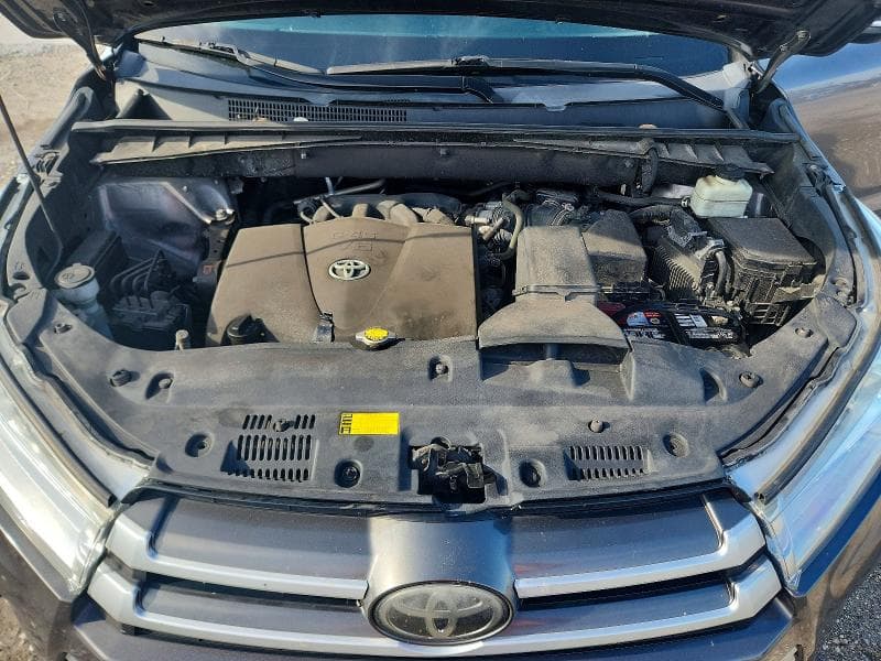 2017 TOYOTA HIGHLANDER LE PLUS 12
