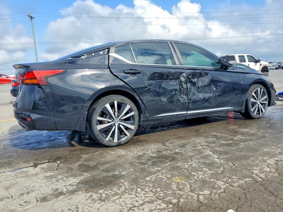2020 NISSAN ALTIMA SR 3