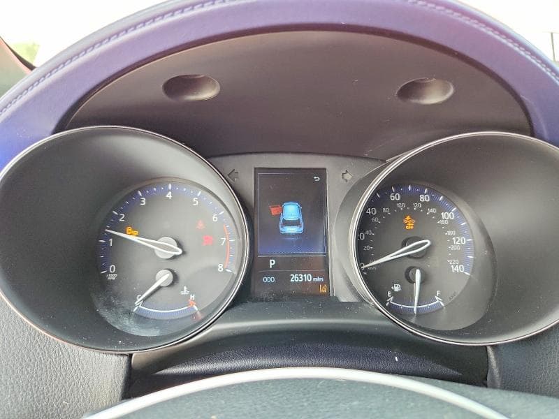 2021 TOYOTA C-HR XLE 9