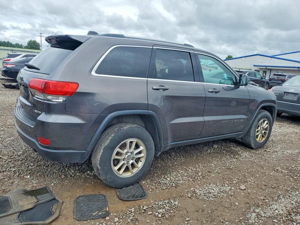 2019 JEEP GRAND CHEROKEE LAREDO 3