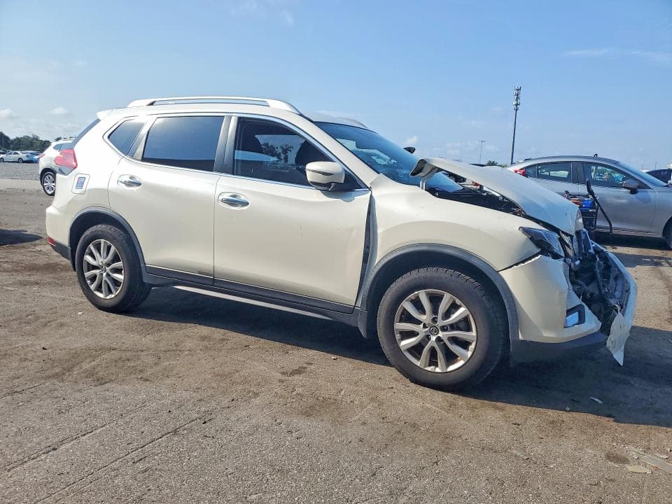 2018 NISSAN ROGUE SV 4