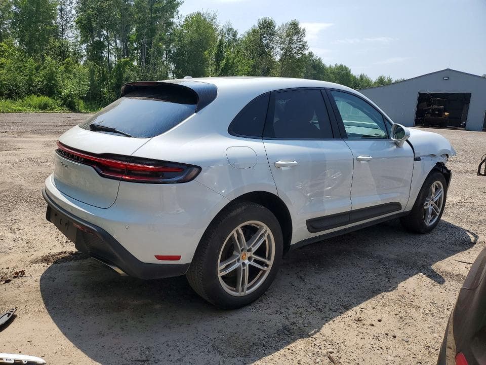 2022 PORSCHE MACAN 3