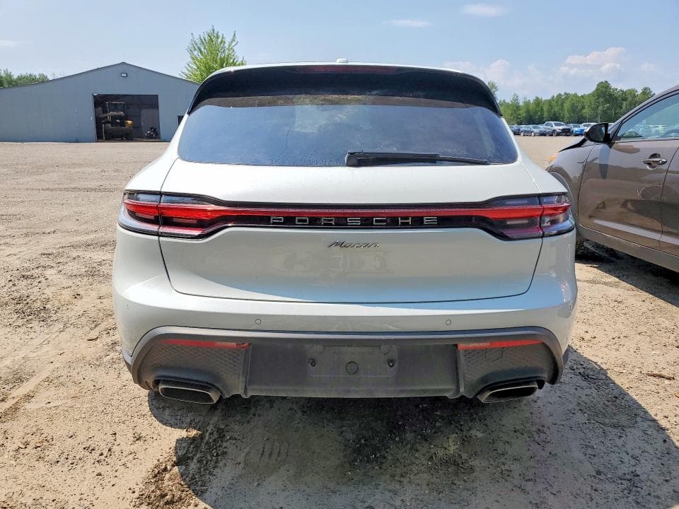 2022 PORSCHE MACAN 6