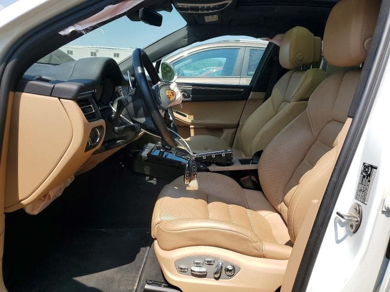 2022 PORSCHE MACAN 7