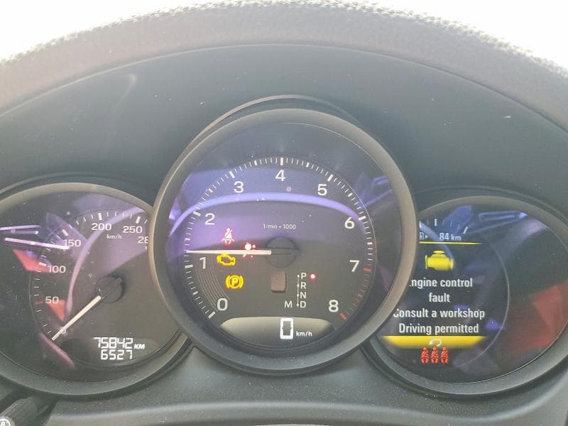 2022 PORSCHE MACAN 9