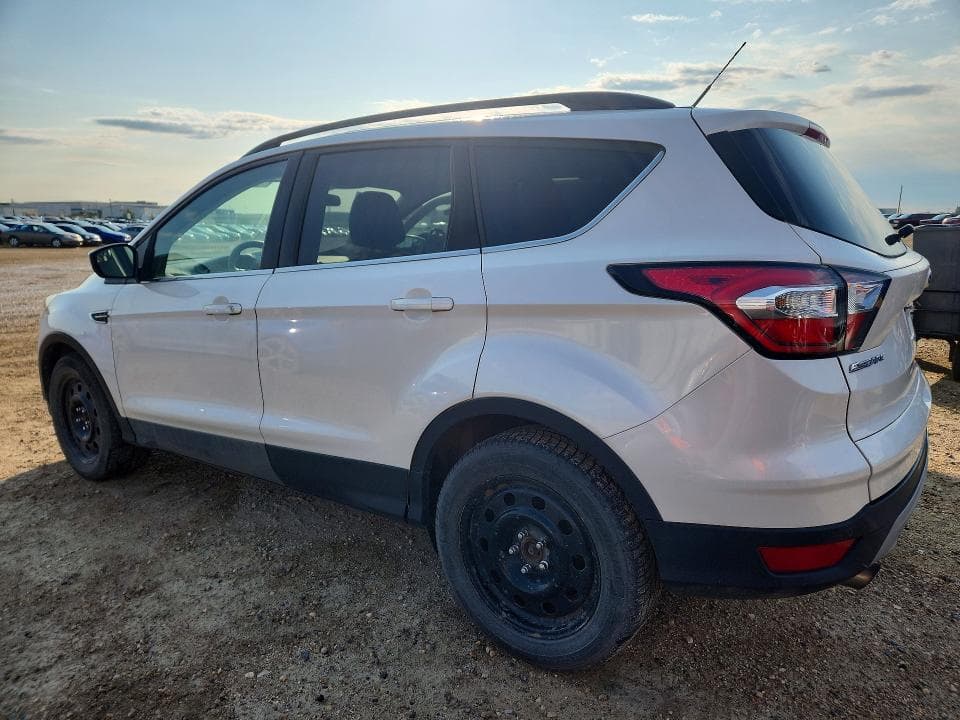 2017 FORD ESCAPE SE 2