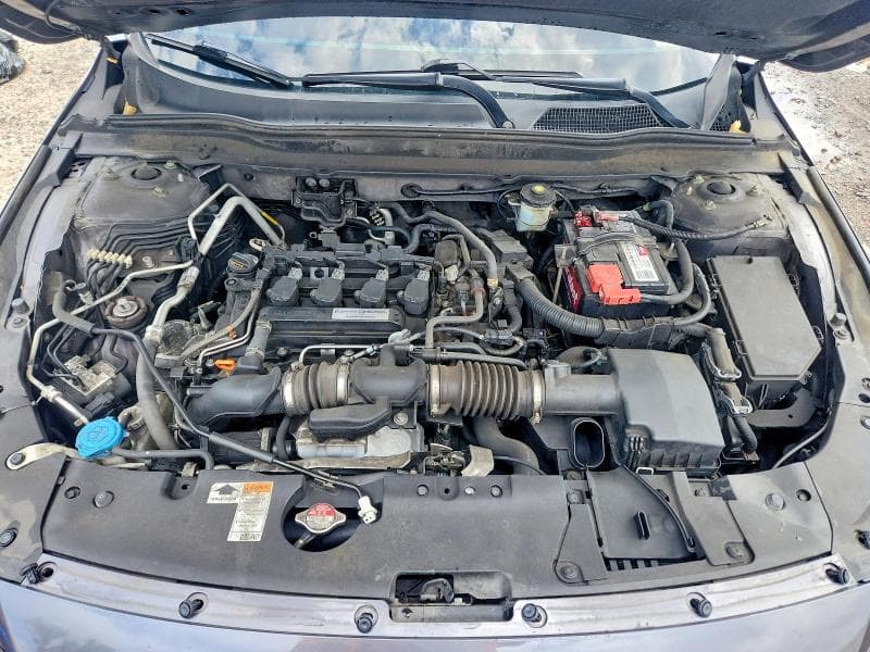 2018 HONDA ACCORD LX 11