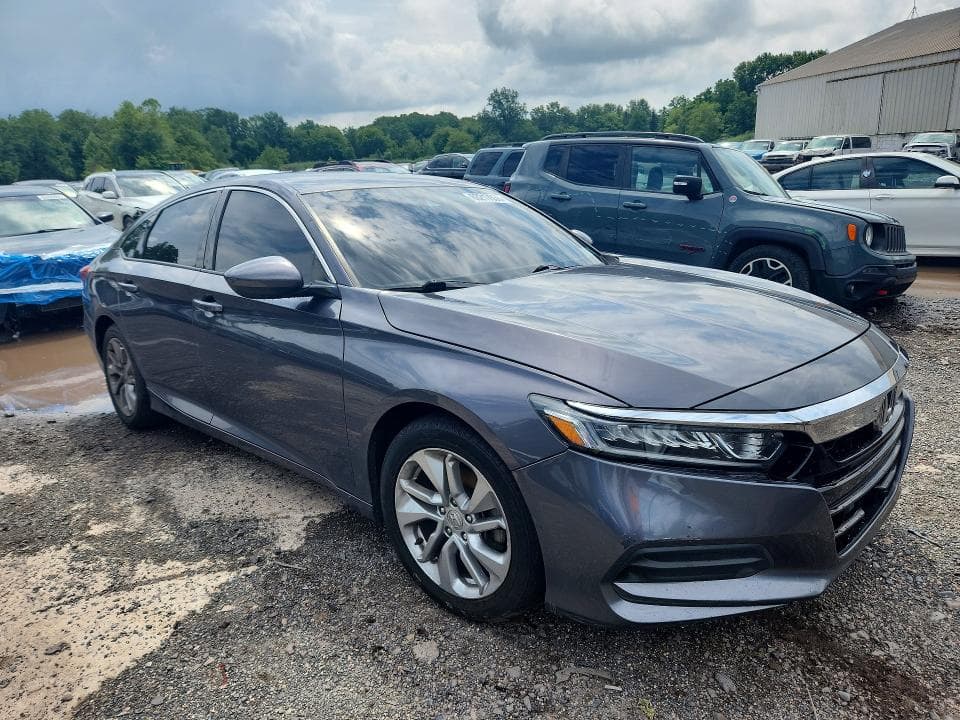 2018 HONDA ACCORD LX 4