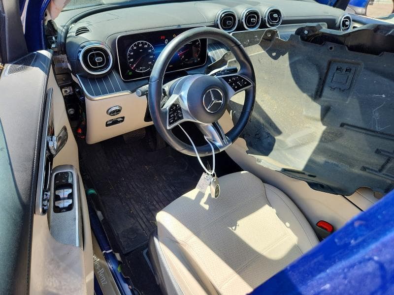 2023 MERCEDES-BENZ GLC 300 4MATIC 8