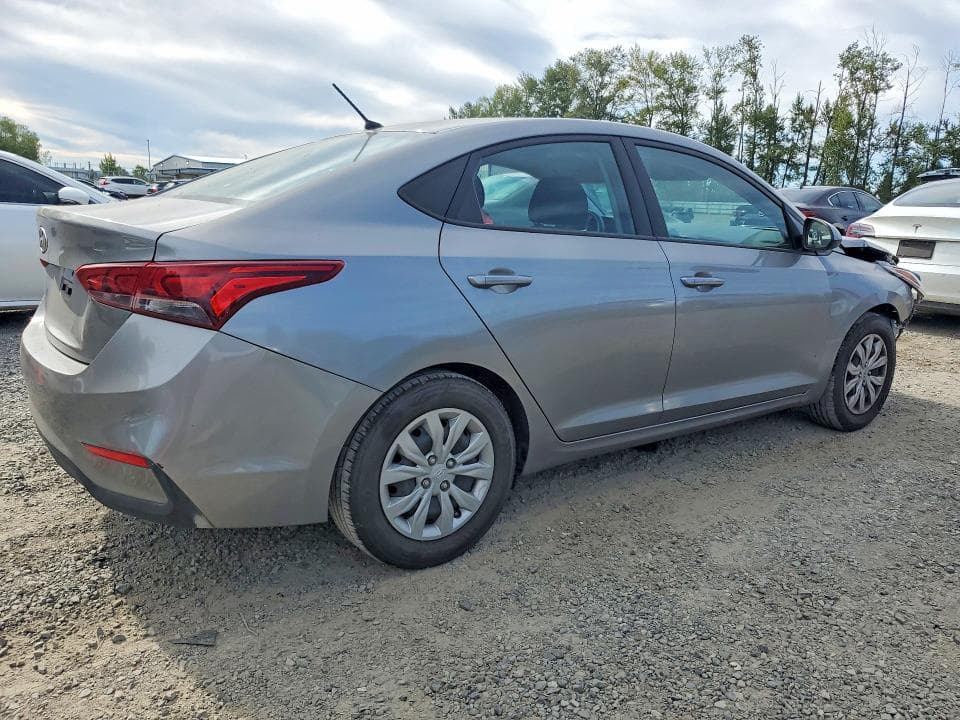 2021 HYUNDAI ACCENT SE 3