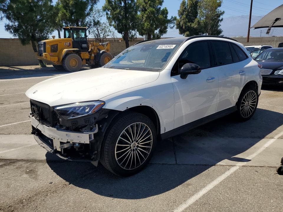 2026 MERCEDES-BENZ GLC 300 - 1