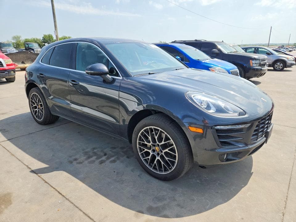 2017 PORSCHE MACAN S 4