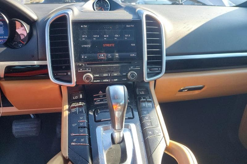 2018 PORSCHE CAYENNE 9