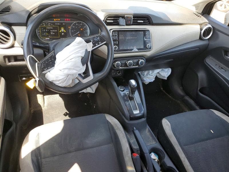 2020 NISSAN VERSA SV 8